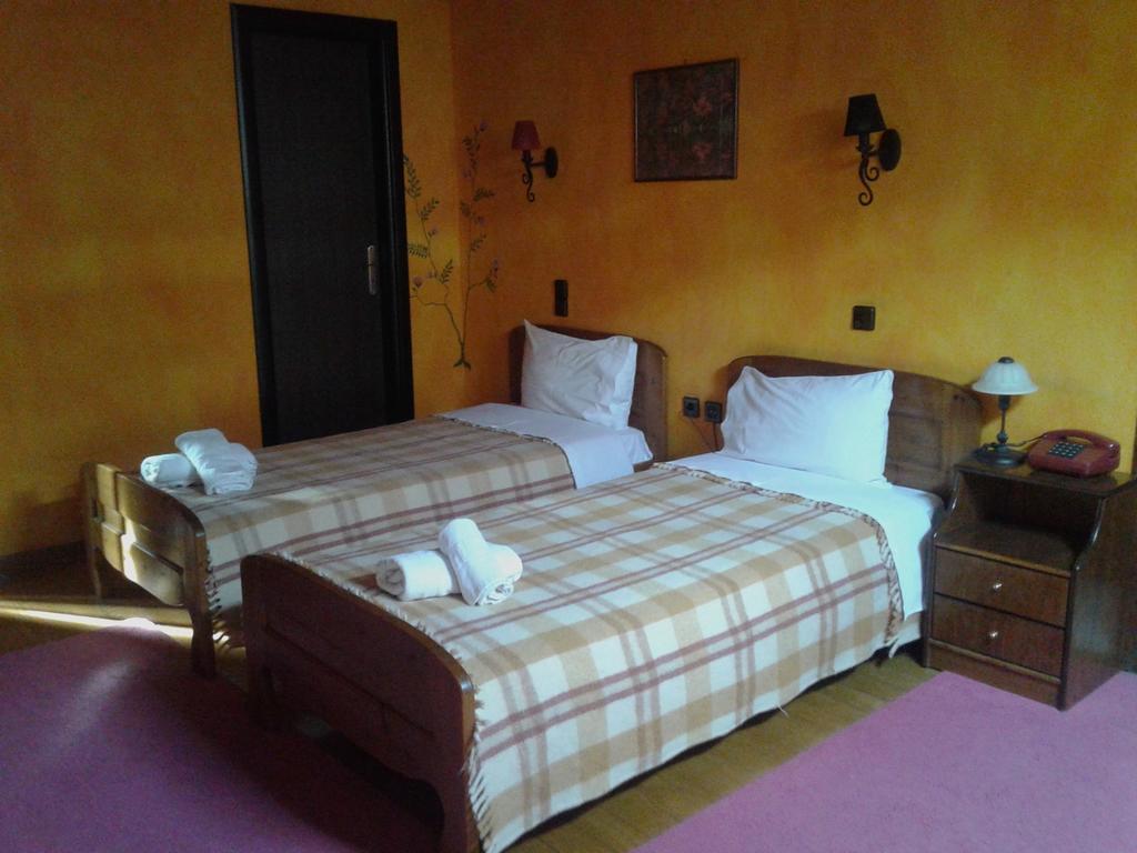 Hotel Koziakas Eláti Kamer foto