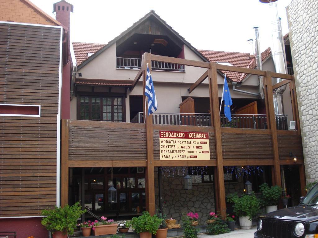 Hotel Koziakas Eláti Buitenkant foto